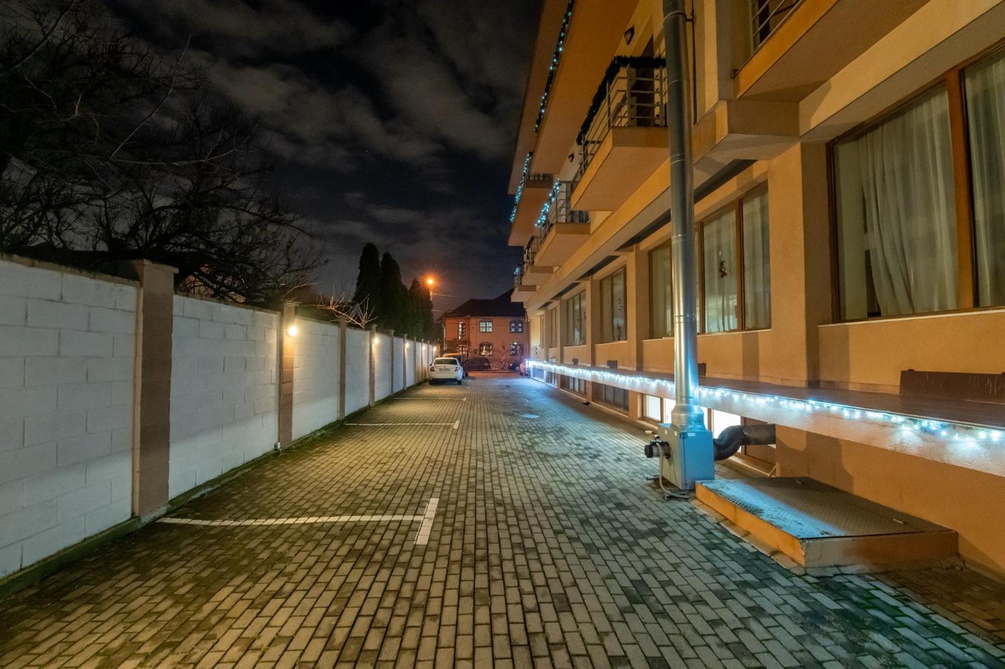 Hotel Oxford By Timhotels Temešvár Exteriér fotografie