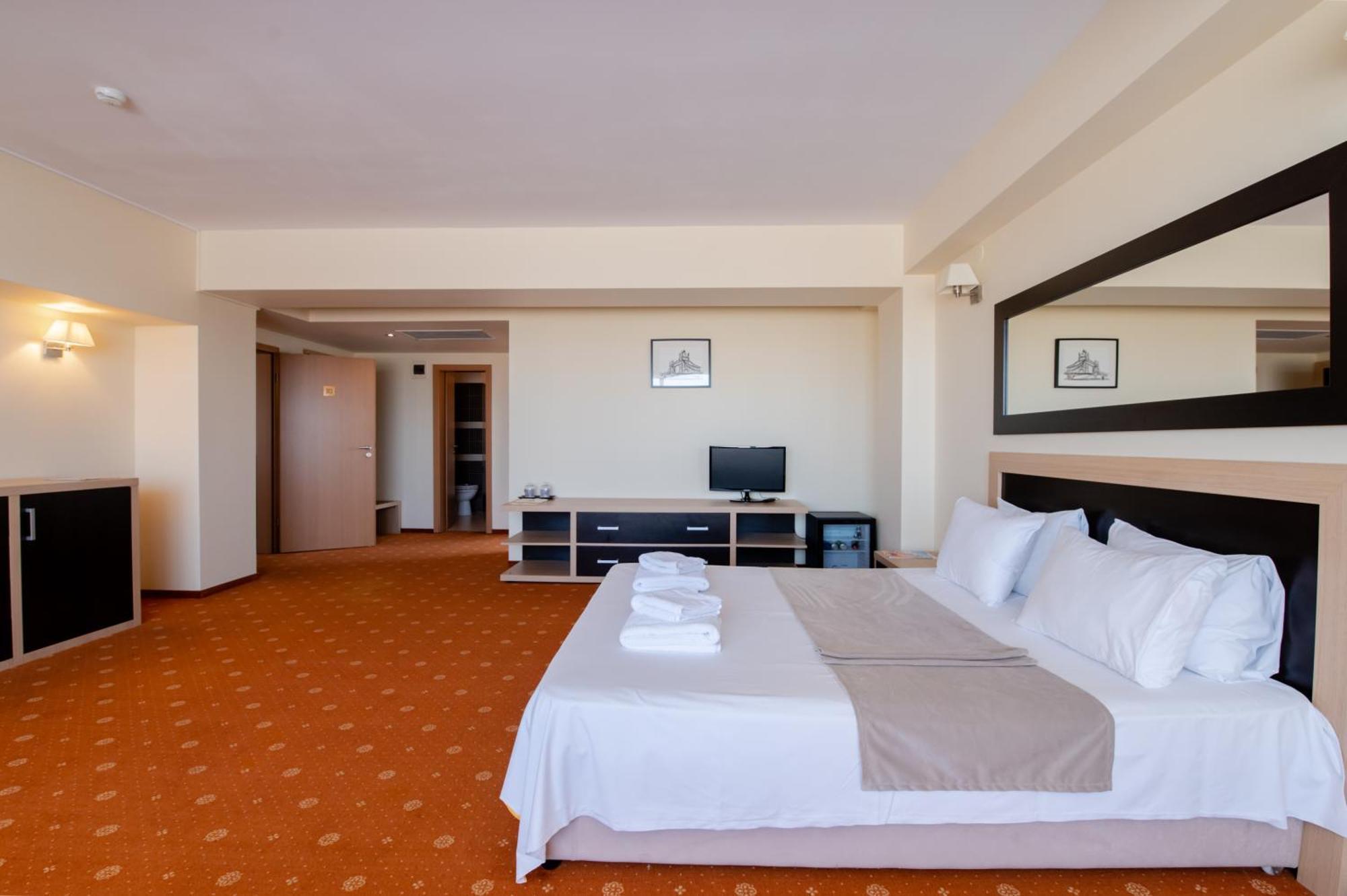 Hotel Oxford By Timhotels Temešvár Exteriér fotografie