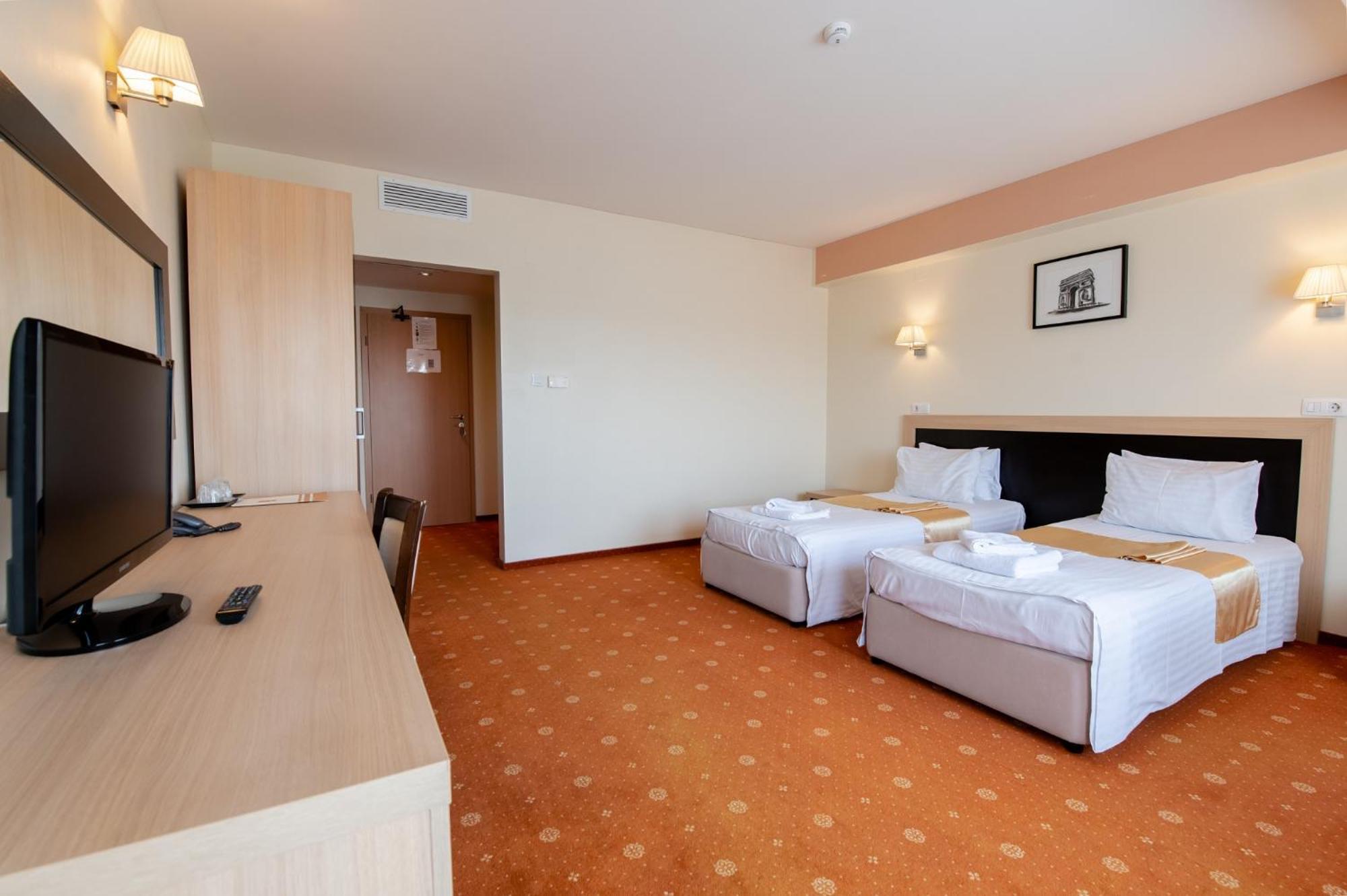 Hotel Oxford By Timhotels Temešvár Exteriér fotografie