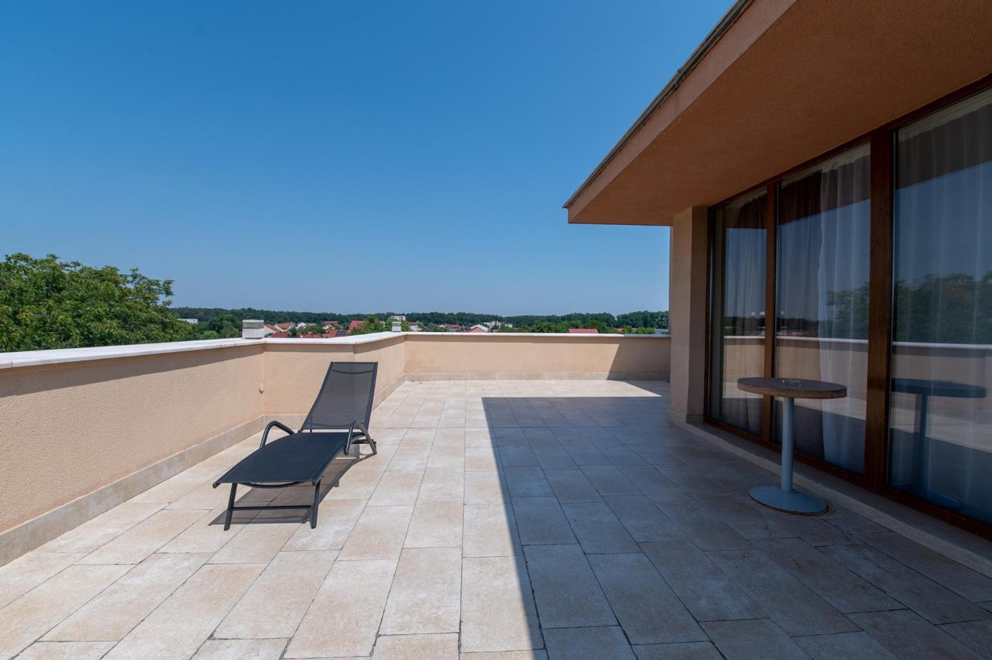 Hotel Oxford By Timhotels Temešvár Exteriér fotografie
