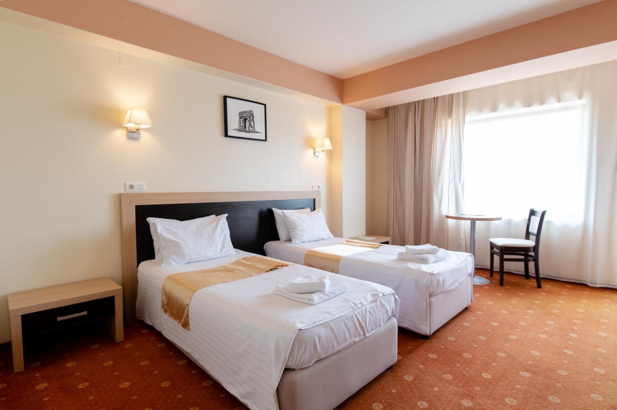 Hotel Oxford By Timhotels Temešvár Exteriér fotografie